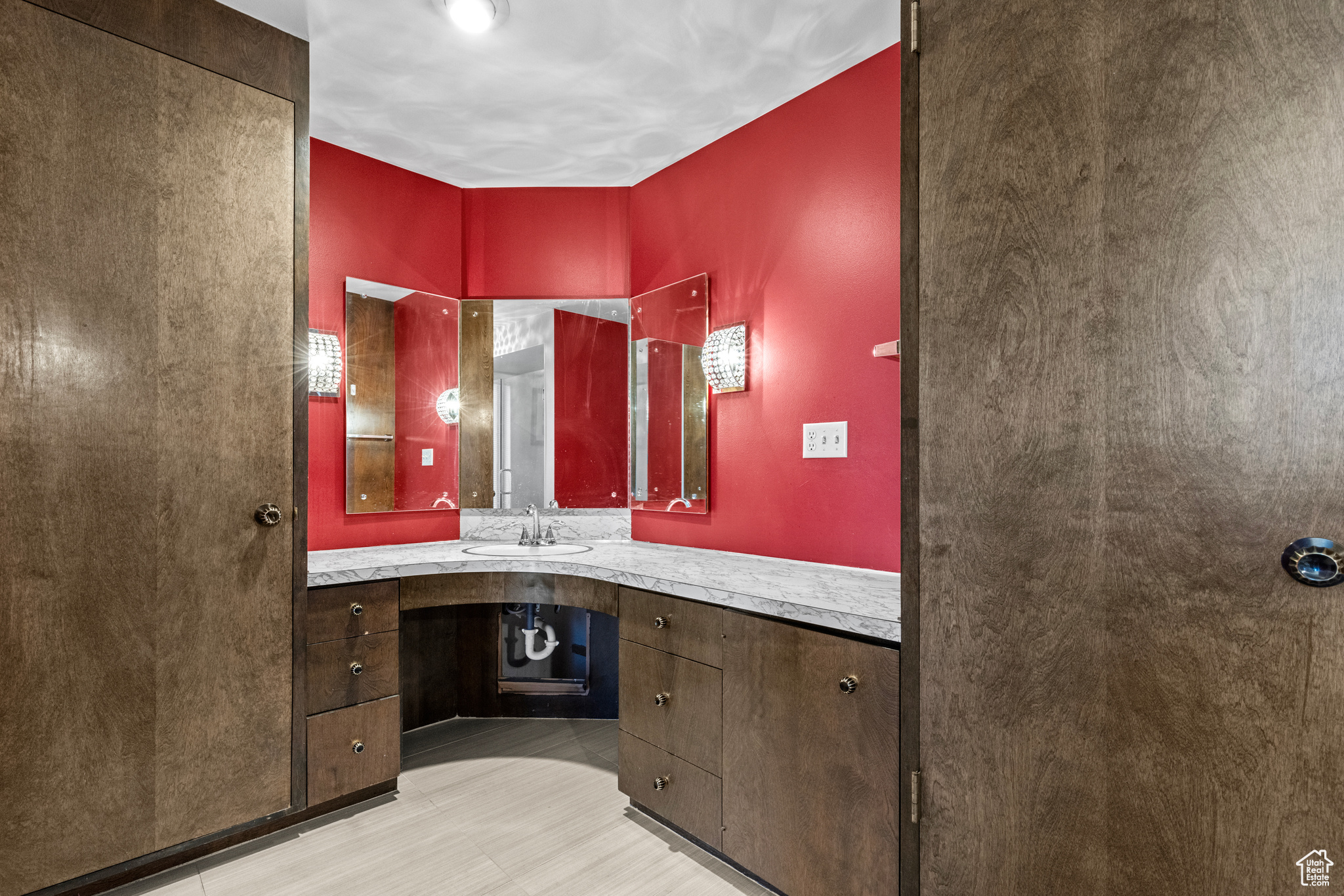 CANYON CREST - Residential