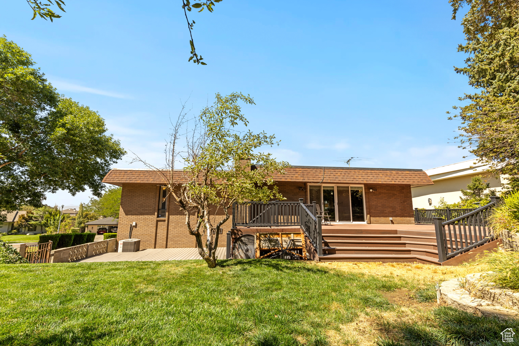 CANYON CREST - Residential