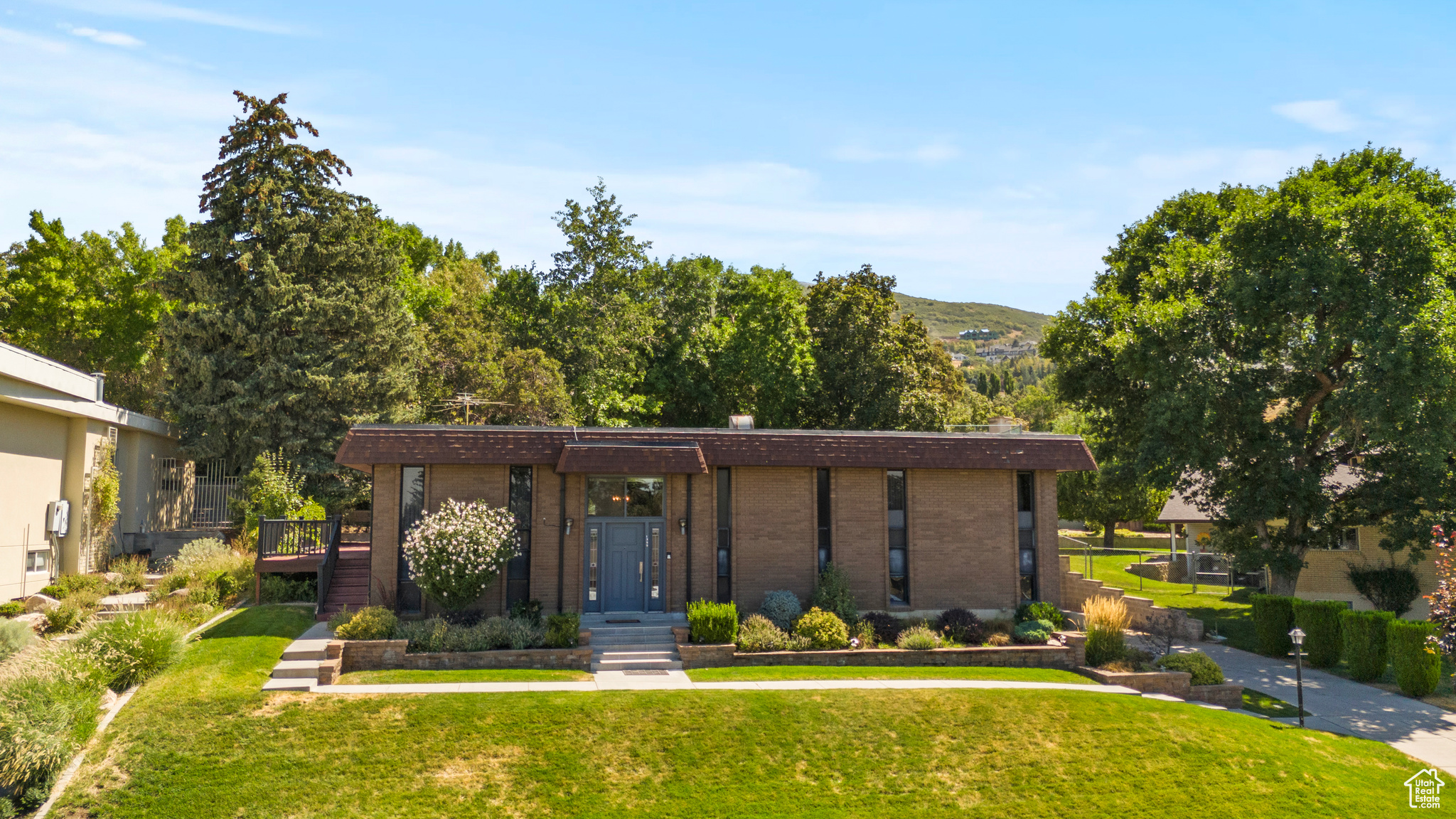 CANYON CREST - Residential