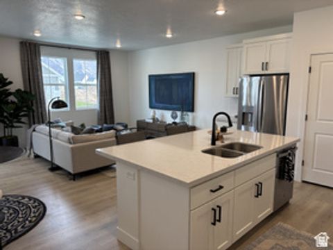 Tiny photo for 12 S MOONLIT RD, Mapleton, UT 84664 (MLS # 2132471)