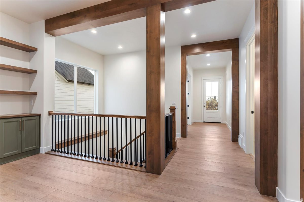 OAKS AT OAKRIDGE - Residential