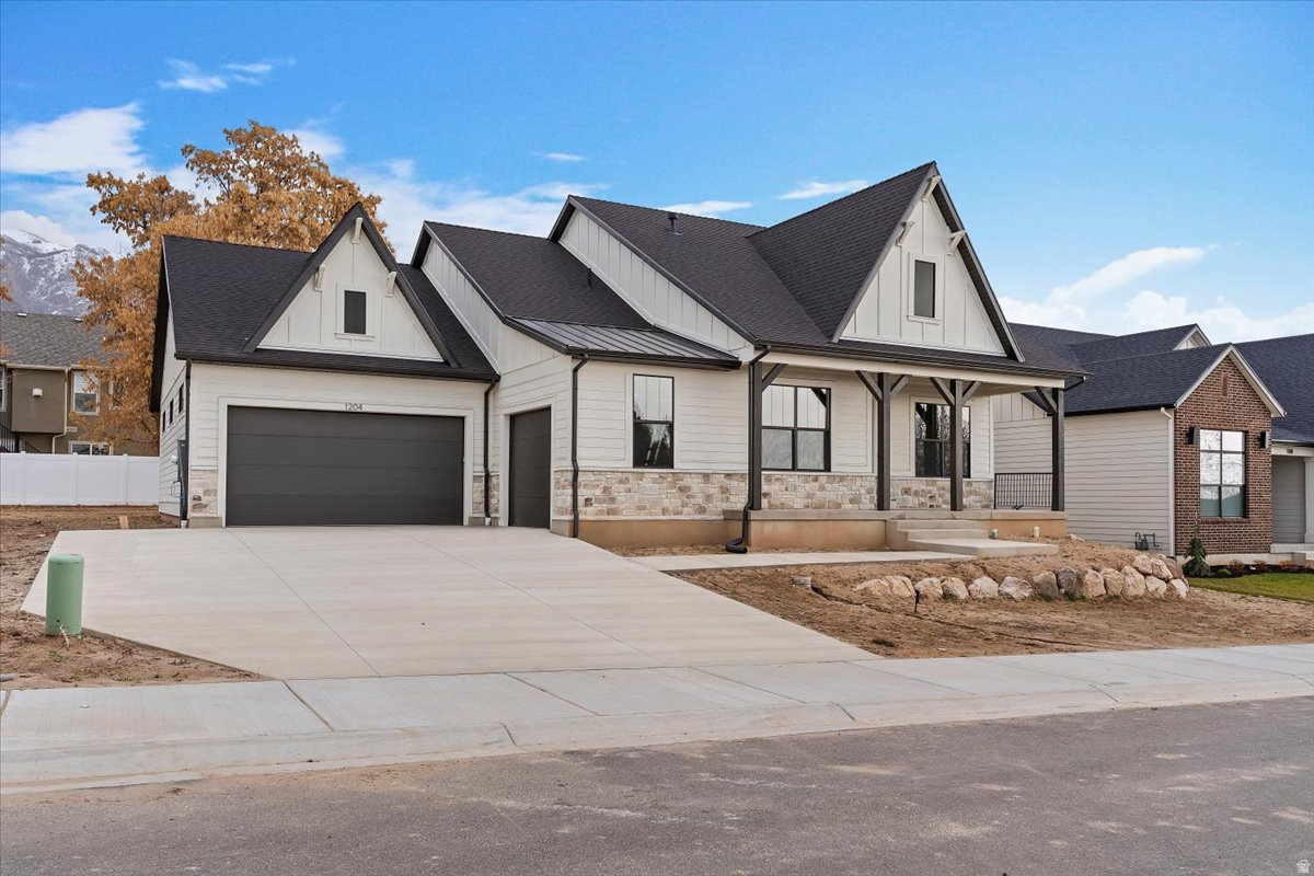 OAKS AT OAKRIDGE - Residential