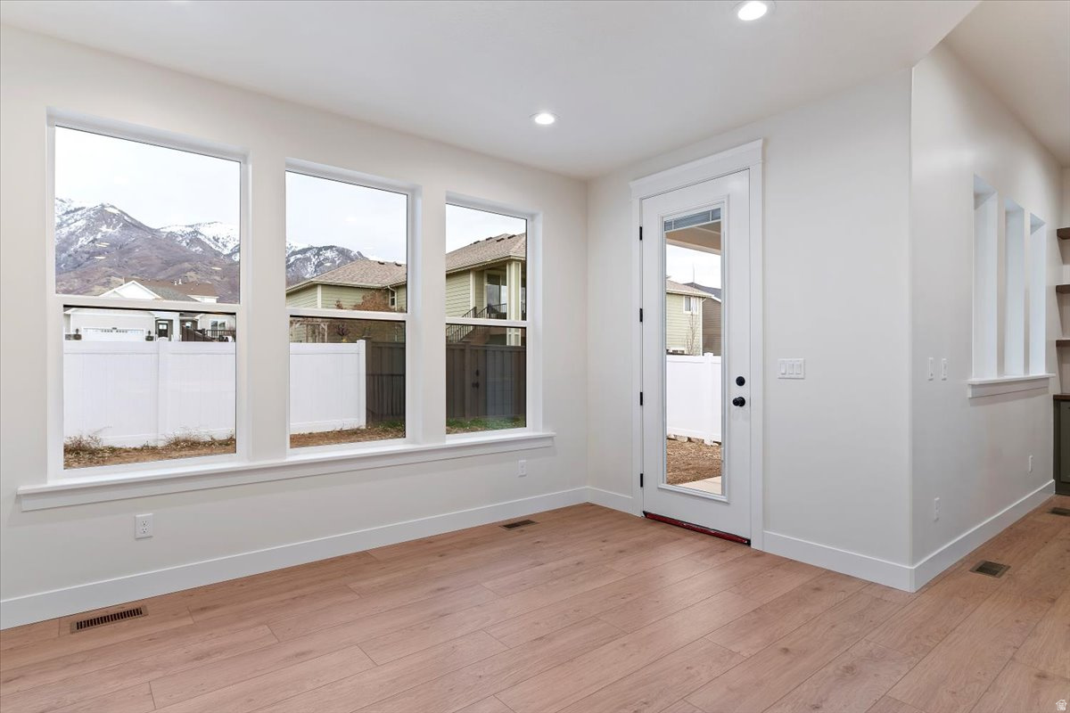 OAKS AT OAKRIDGE - Residential