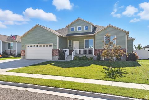 Photo of 101 W 930 S, Tremonton, UT 84337 (MLS # 2116454)