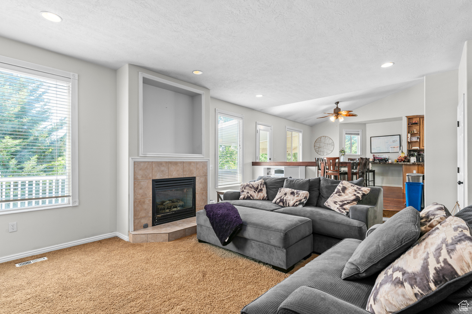 1986 E Dan, Layton, Utah image 18