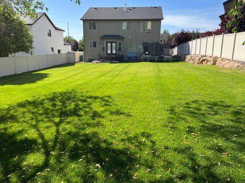 Tiny photo for 1066 CINNAMON DR, Provo, UT 84606 (MLS # 2145698)