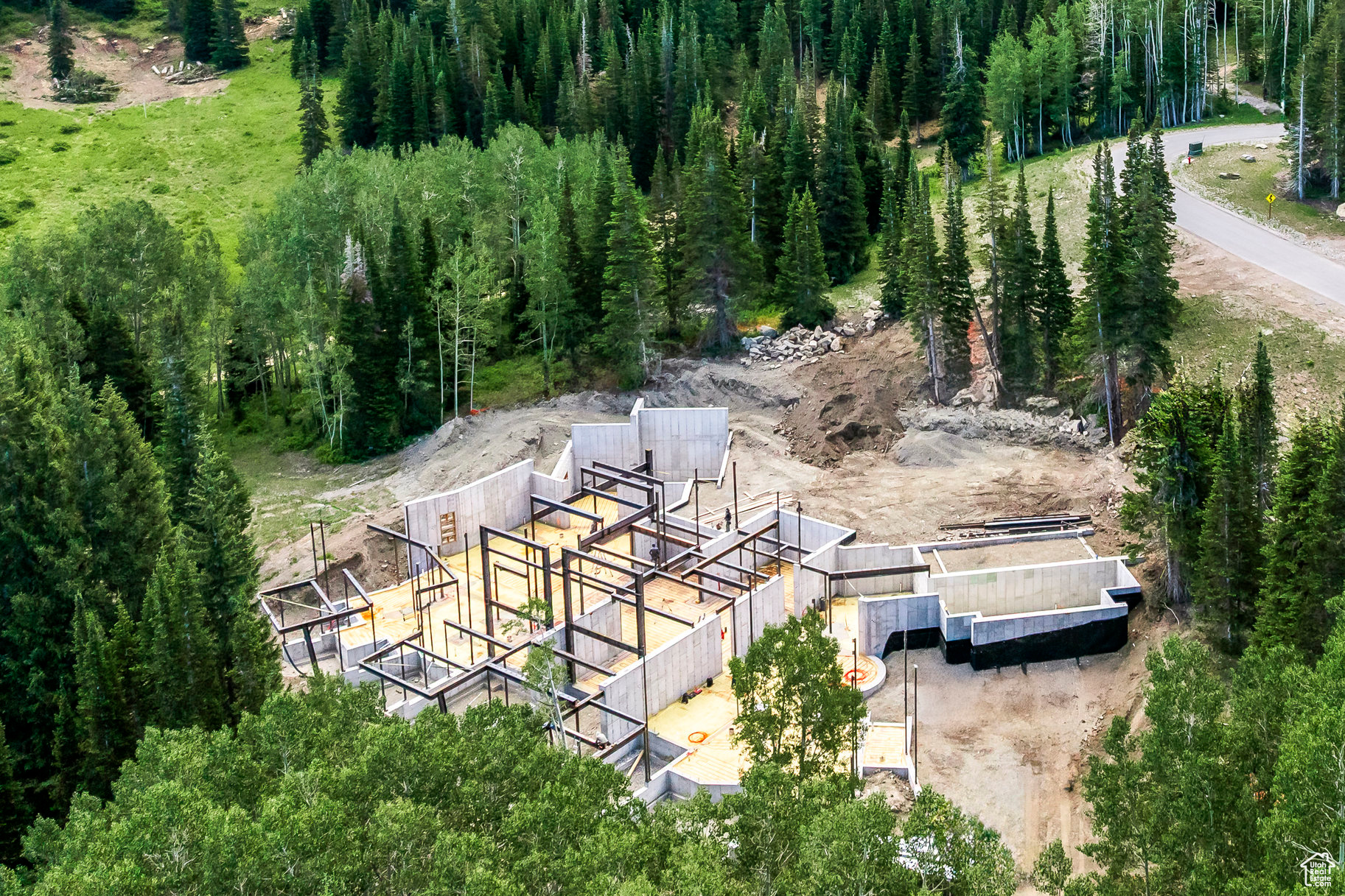 COLONY @ WHITE PINE - Residential