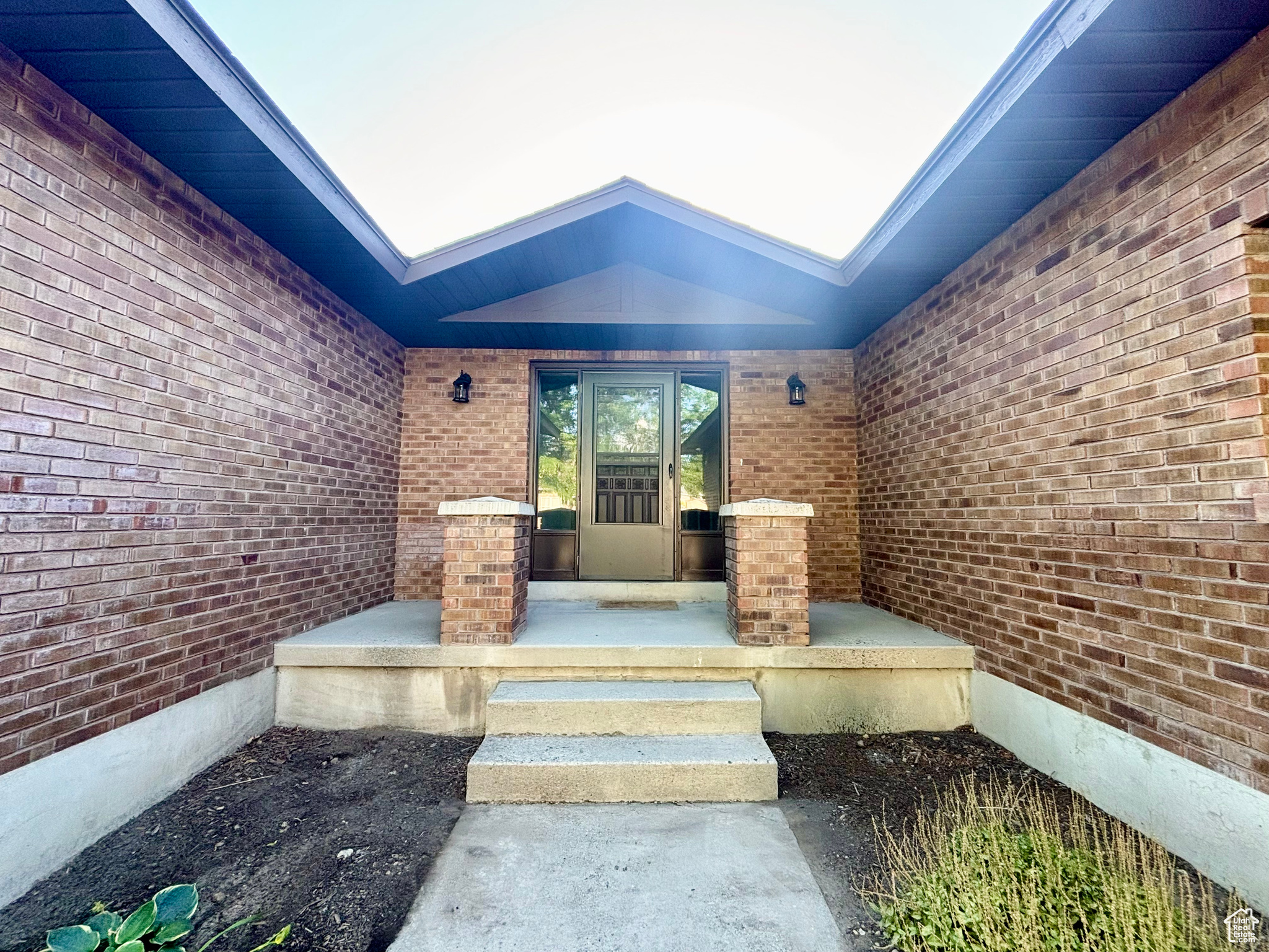 LANDON VILLAGE - Residential