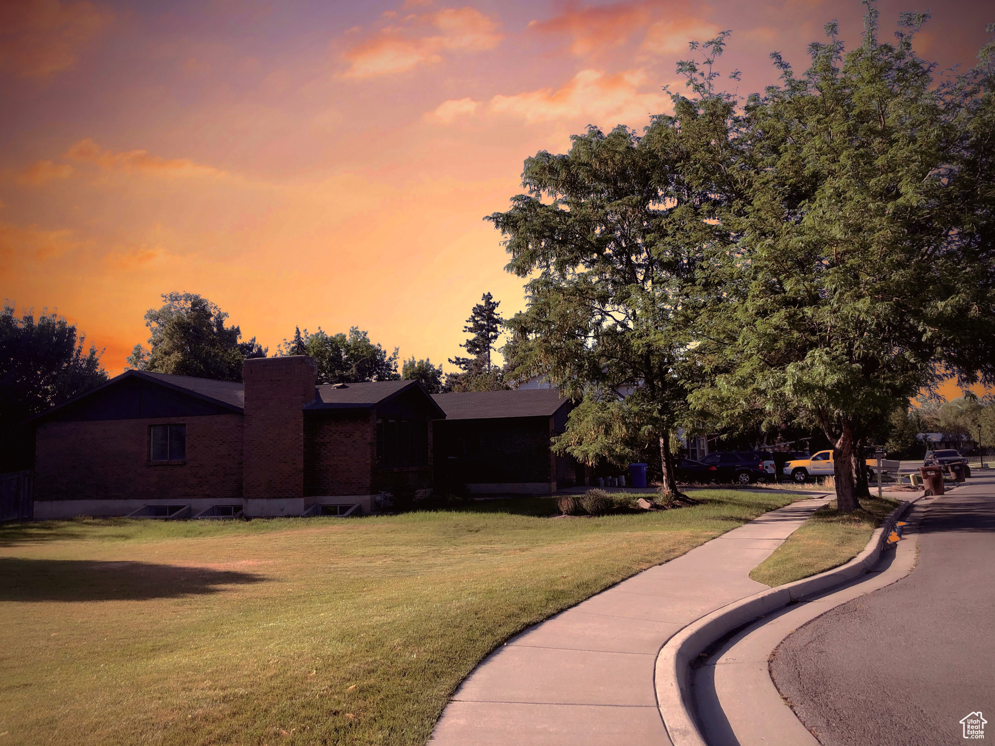 LANDON VILLAGE - Residential