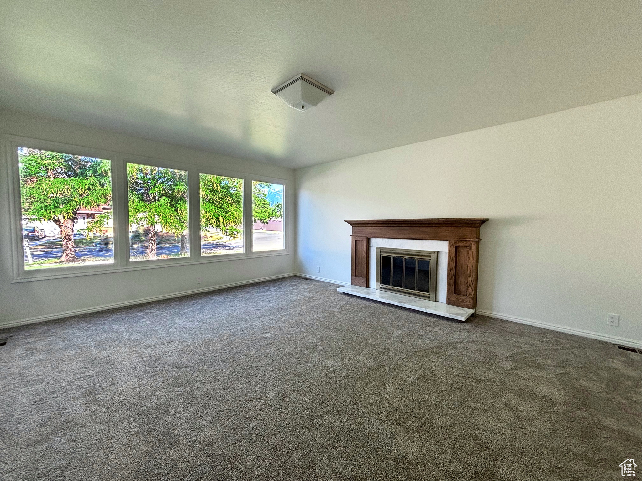 LANDON VILLAGE - Residential