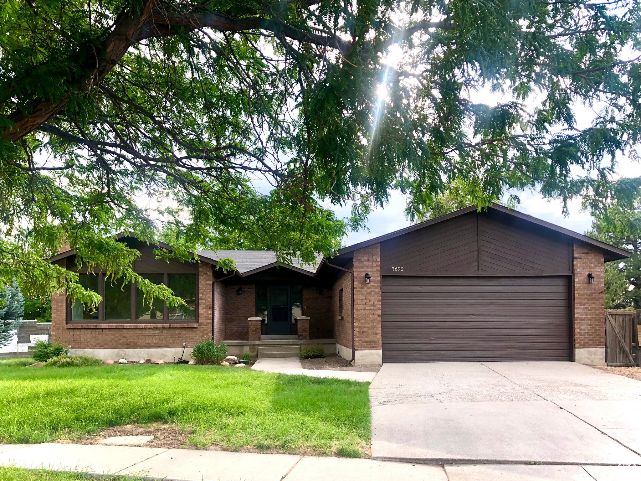 LANDON VILLAGE - Residential