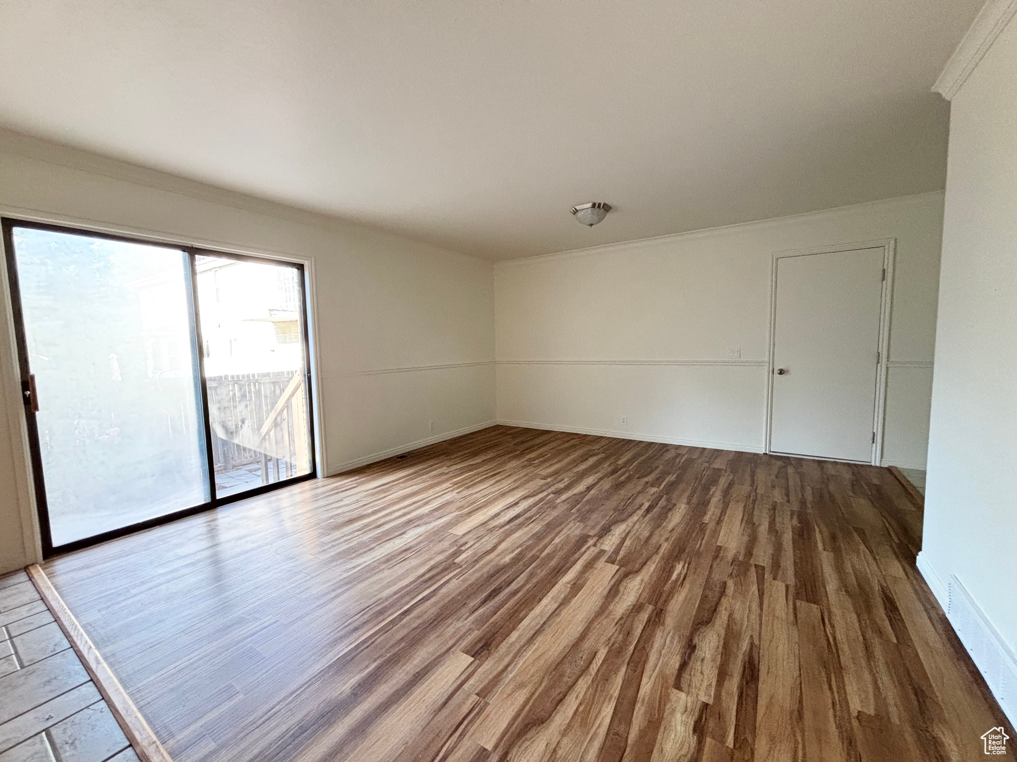 LANDON VILLAGE - Residential