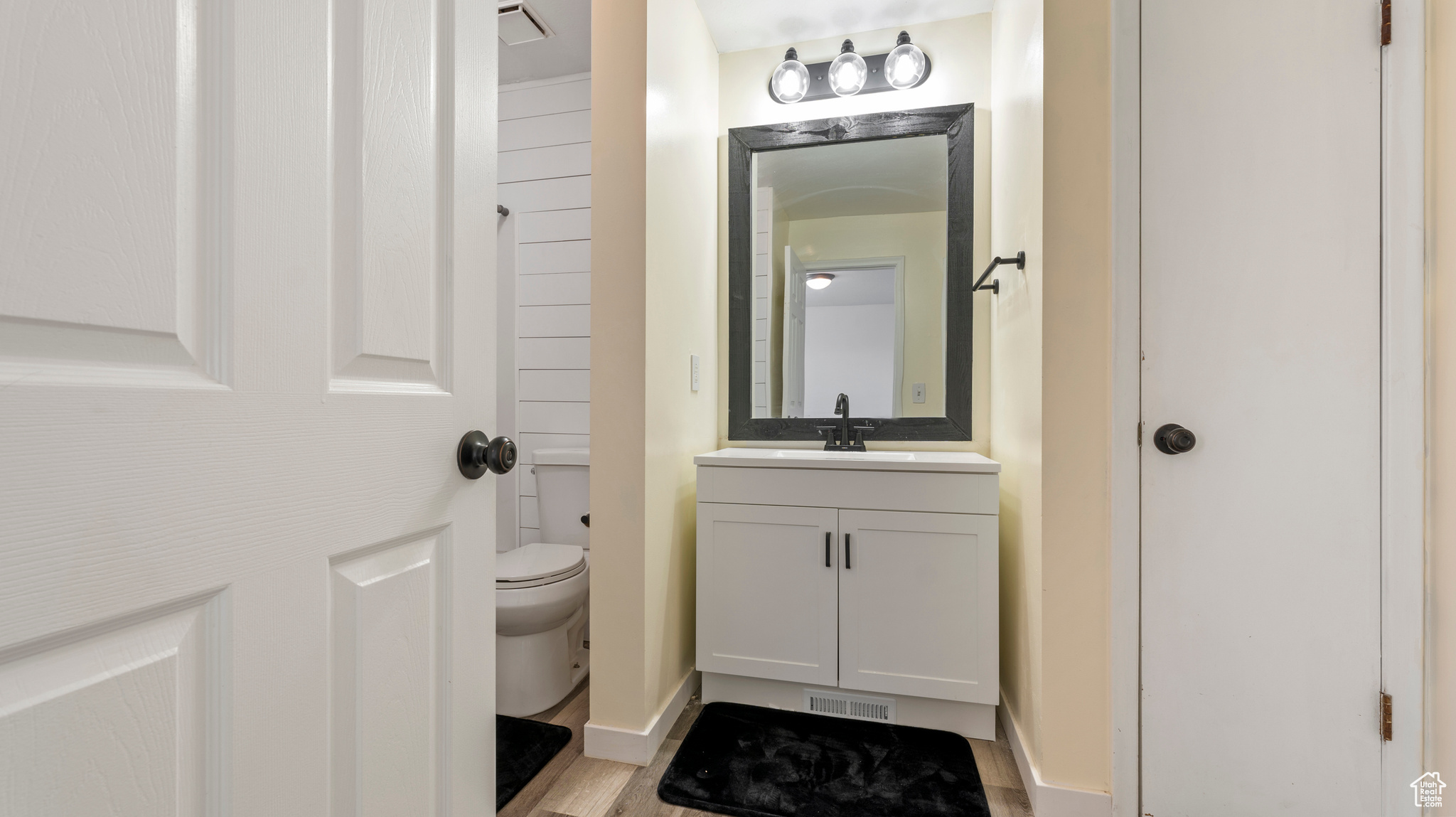 8768 S 3920, West Jordan, Utah image 14