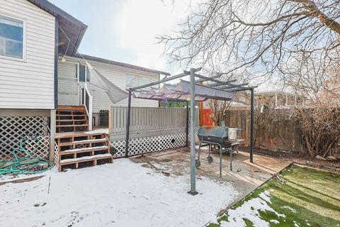 Tiny photo for 470 E 1750 N, North Ogden, UT 84414 (MLS # 2134214)