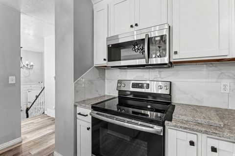 Tiny photo for 470 E 1750 N, North Ogden, UT 84414 (MLS # 2134214)