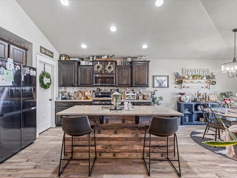 Tiny photo for 7787 N SECRETARIAT RD, Eagle Mountain, UT 84005 (MLS # 2148830)