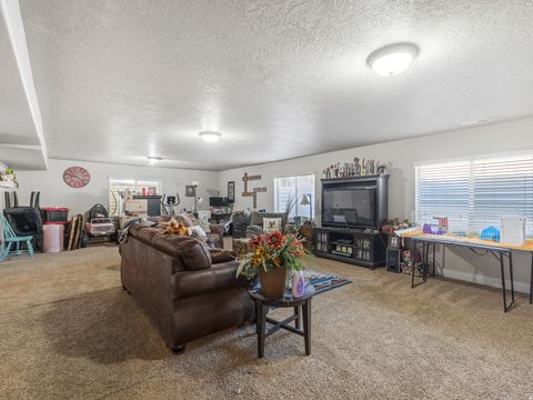 Tiny photo for 7787 N SECRETARIAT RD, Eagle Mountain, UT 84005 (MLS # 2148830)