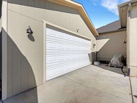 Tiny photo for 7787 N SECRETARIAT RD, Eagle Mountain, UT 84005 (MLS # 2148830)