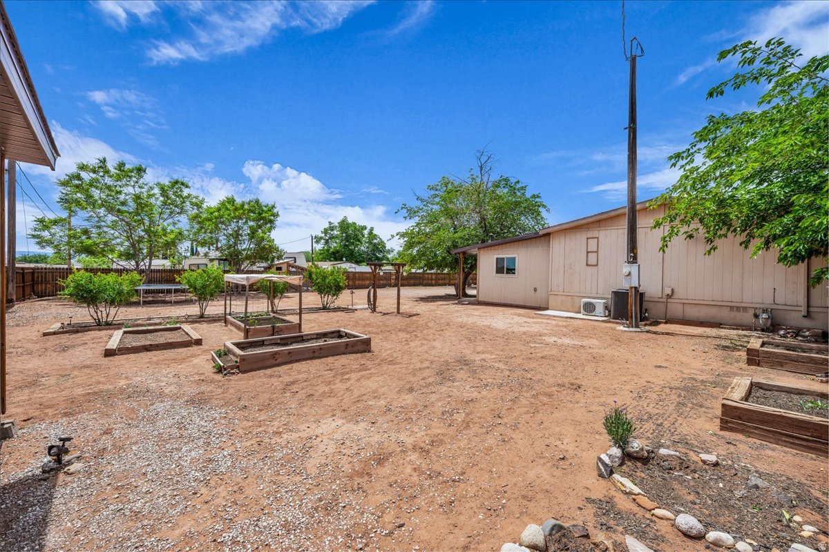 IVINS TOWN SRVY - Residential