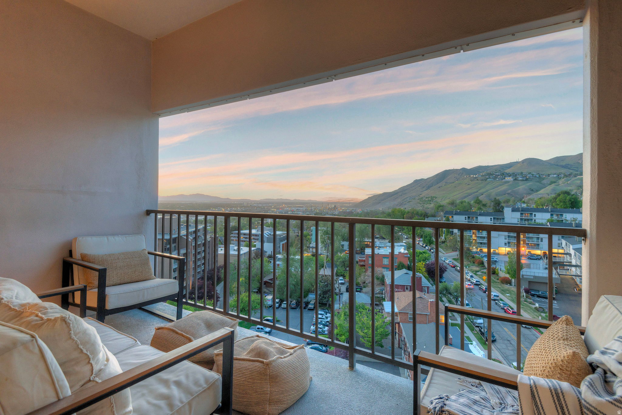 ZION SUMMIT CONDM - Residential