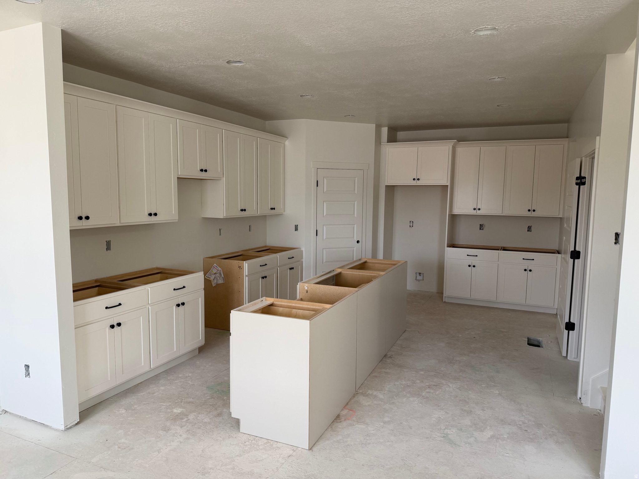 DAYBREAK - Residential