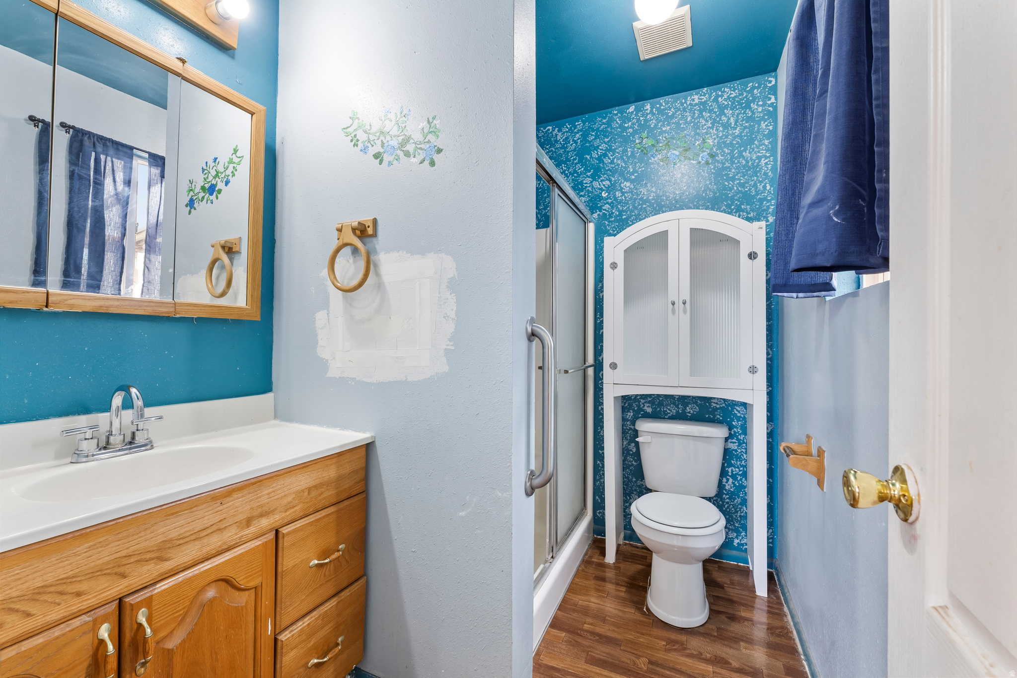 LYNN NIELSEN MINOR - Residential