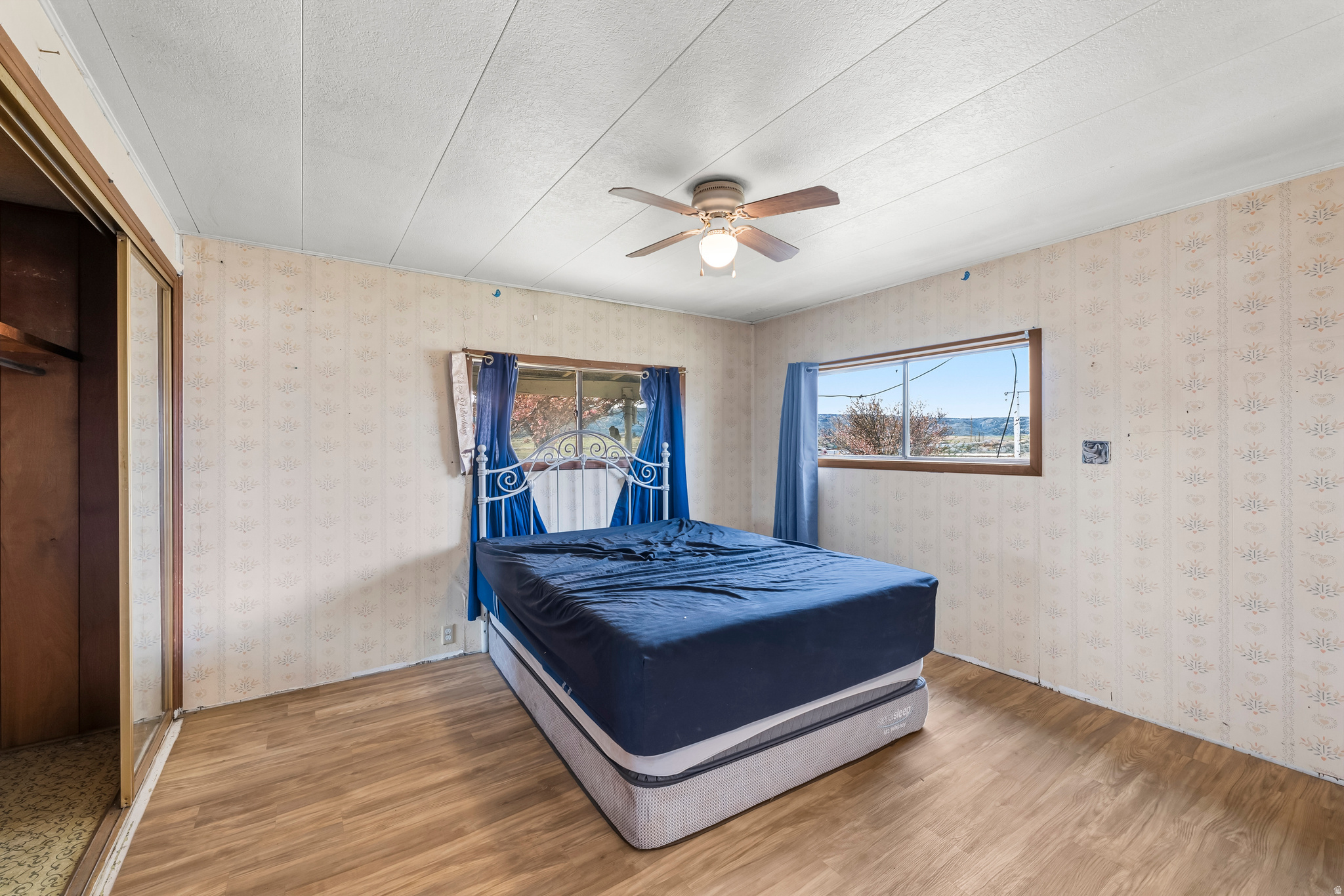 LYNN NIELSEN MINOR - Residential