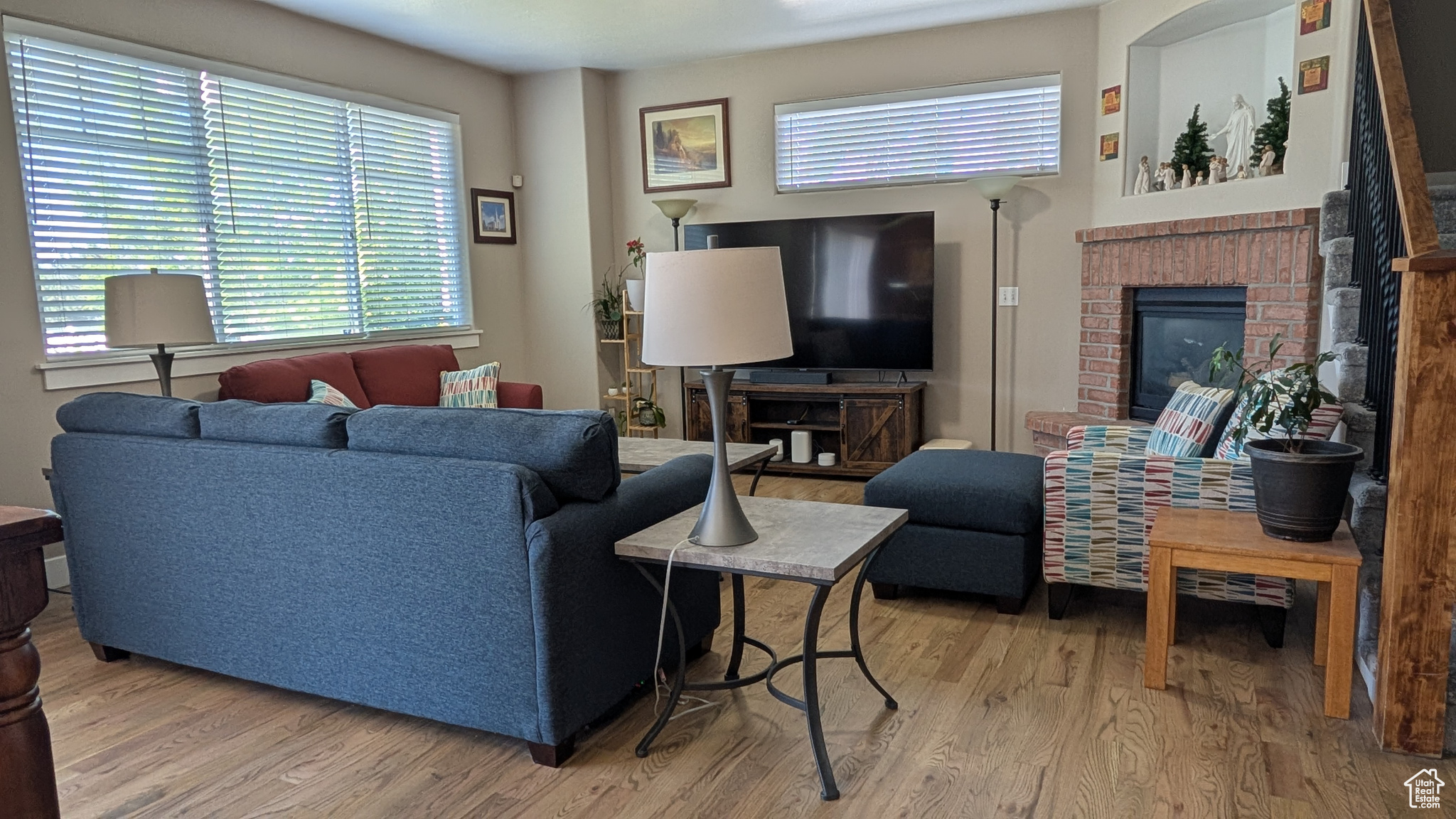 586 E Park Plaza Pl, Midvale, Utah image 2