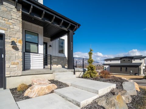 Tiny photo for 6372 E 950 S #6, Huntsville, UT 84317 (MLS # 2142156)