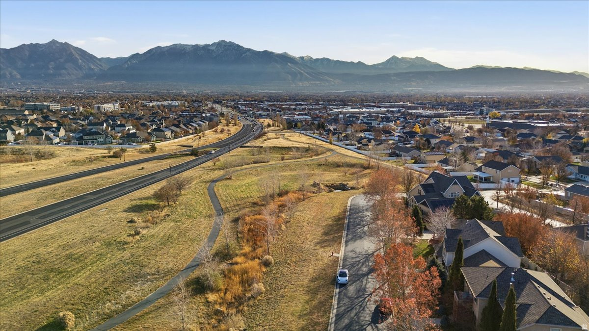 DAYBREAK - Residential