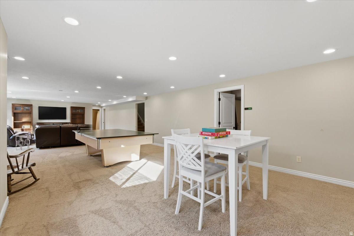 DAYBREAK - Residential