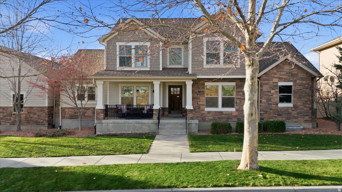 DAYBREAK - Residential