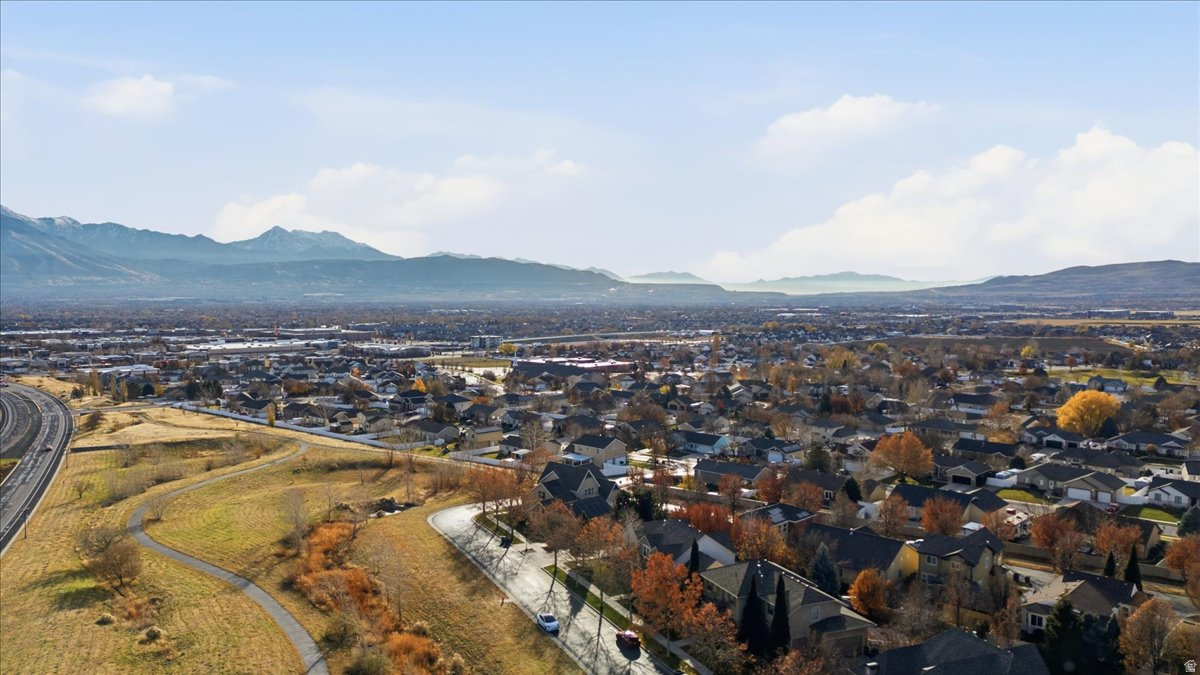 DAYBREAK - Residential