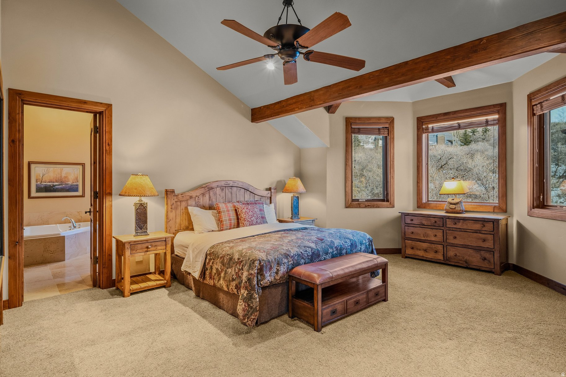 HIDDEN  OAKS - Residential