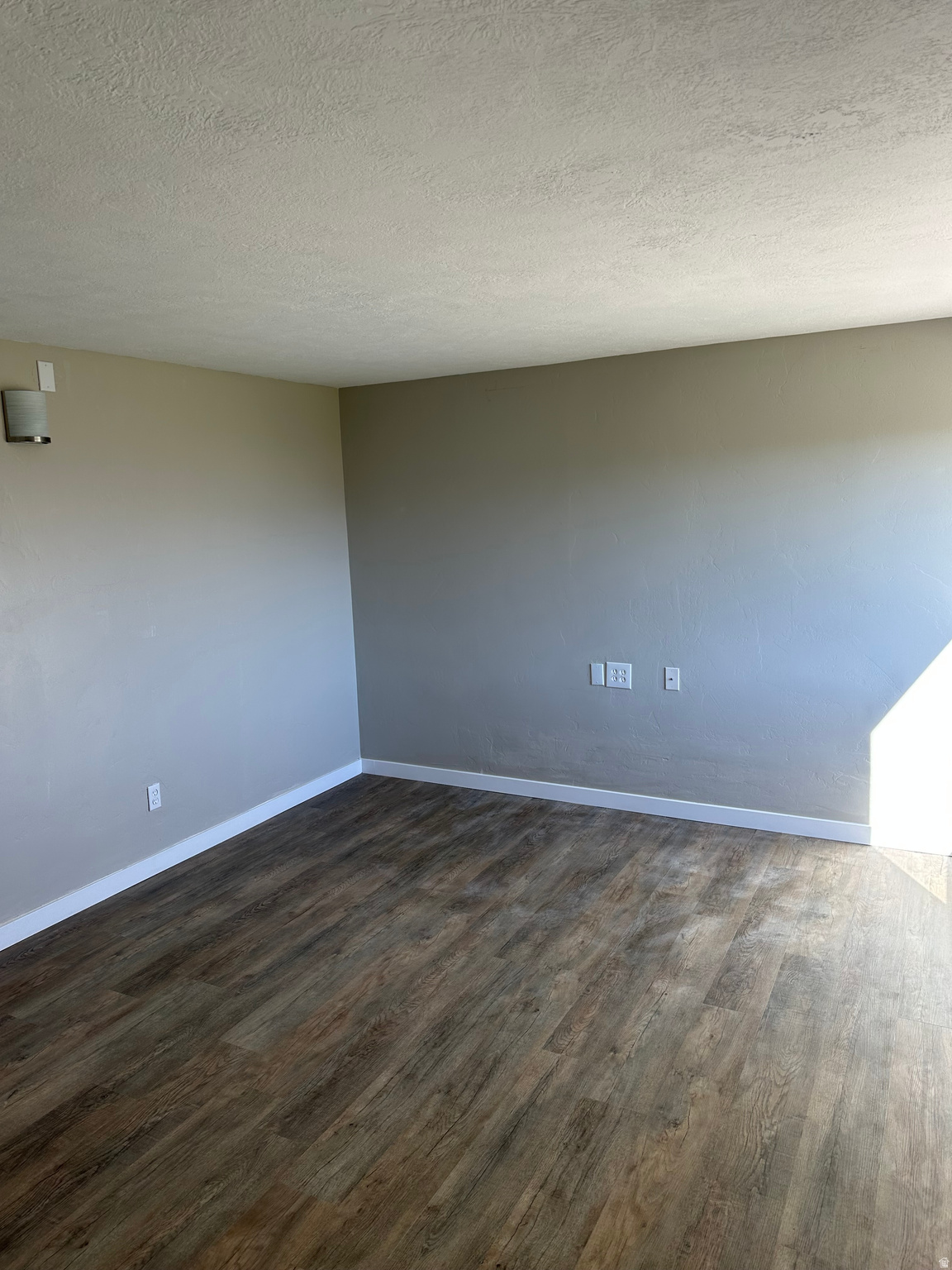 THE VILLAGE OF HAWKS - Residential