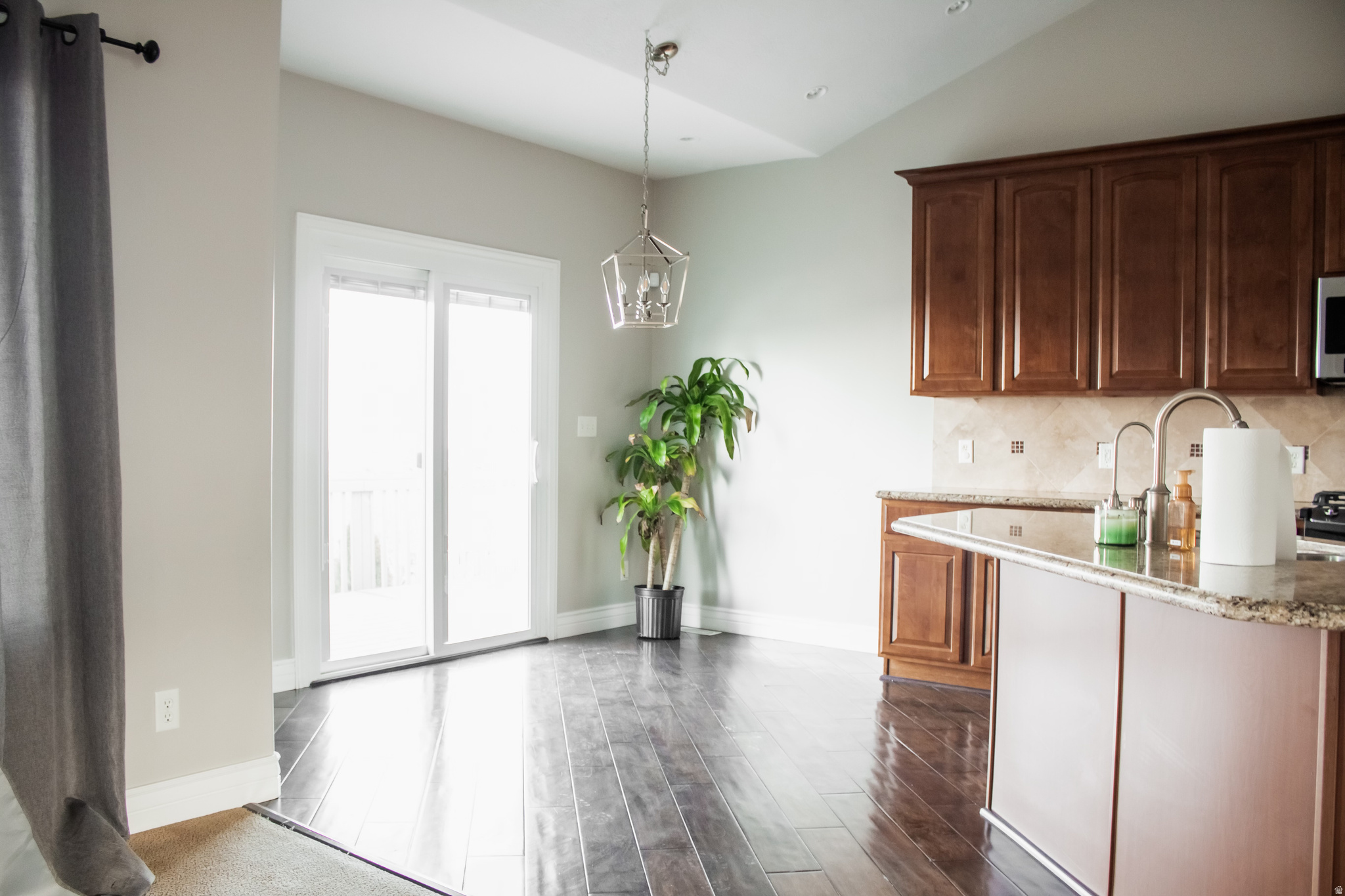 THE VILLAGE OF HAWKS - Residential