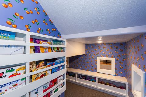 Tiny photo for 2751 E 4430 S, Holladay, UT 84124 (MLS # 2148606)