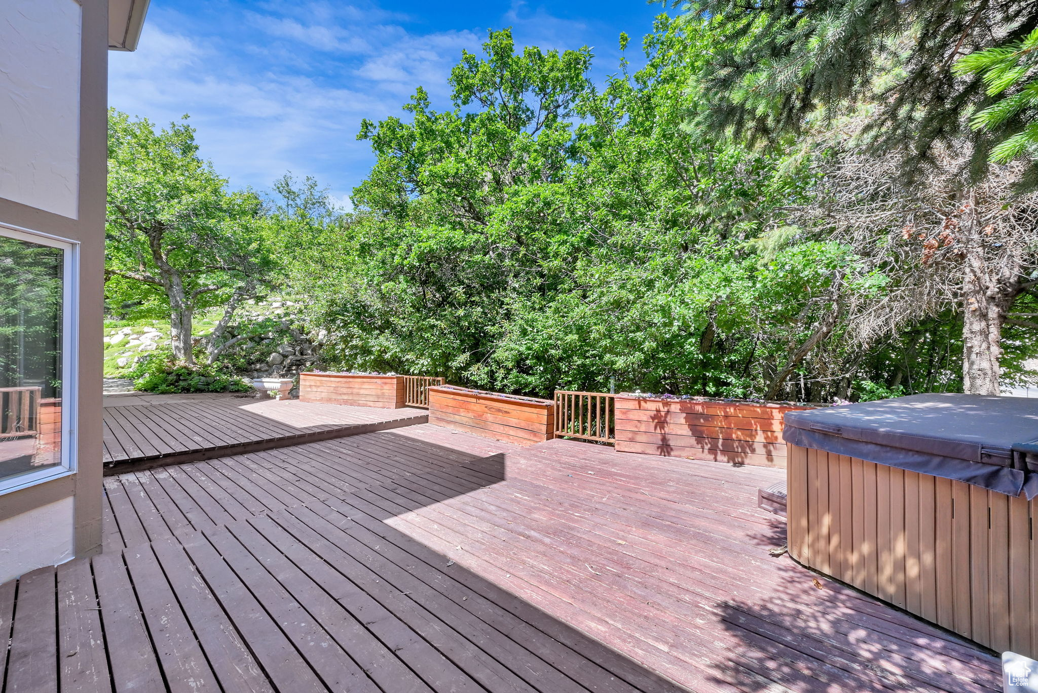 MOUNTAIN MEADOWS - Residential