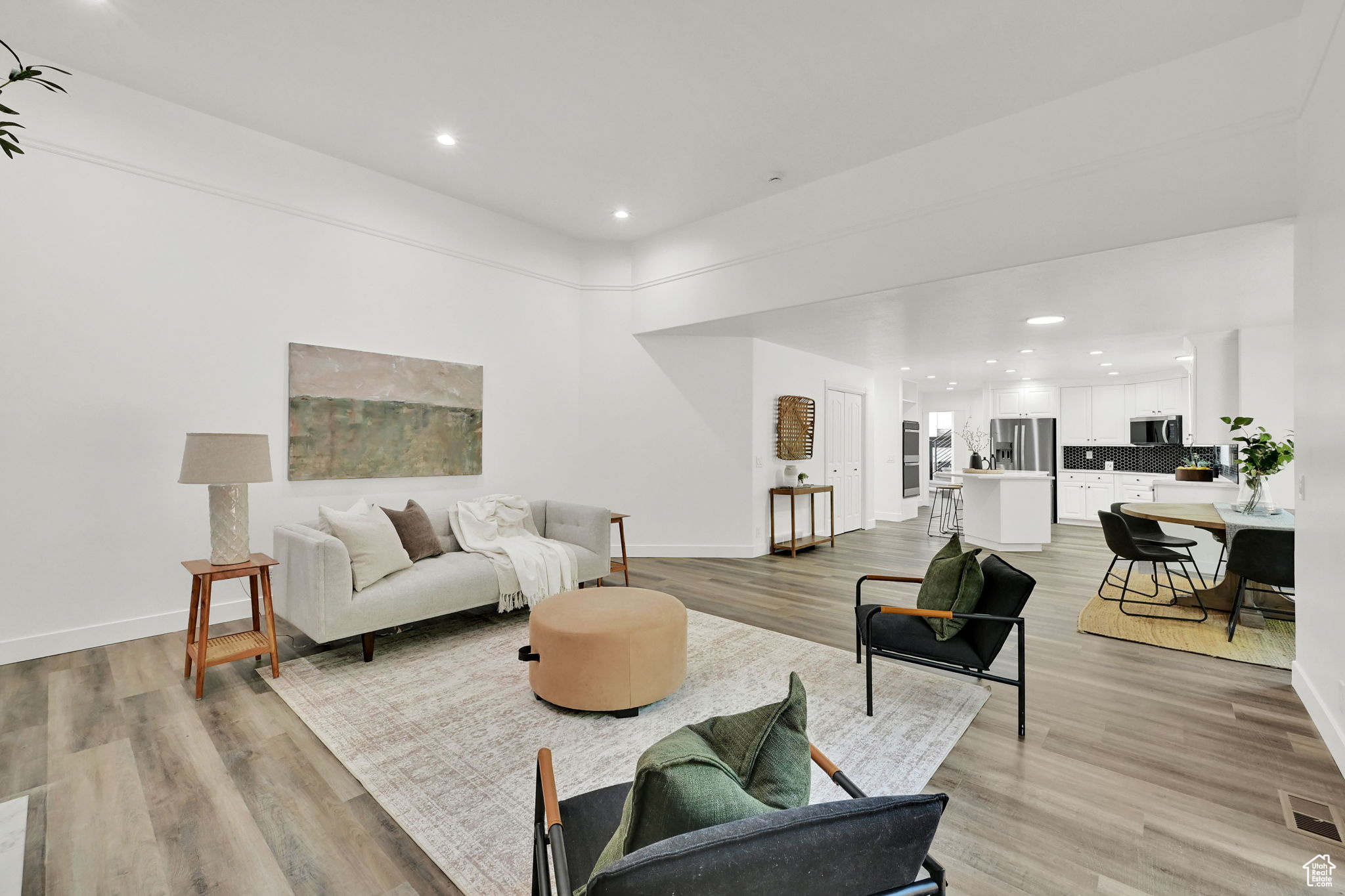 MOUNTAIN MEADOWS - Residential