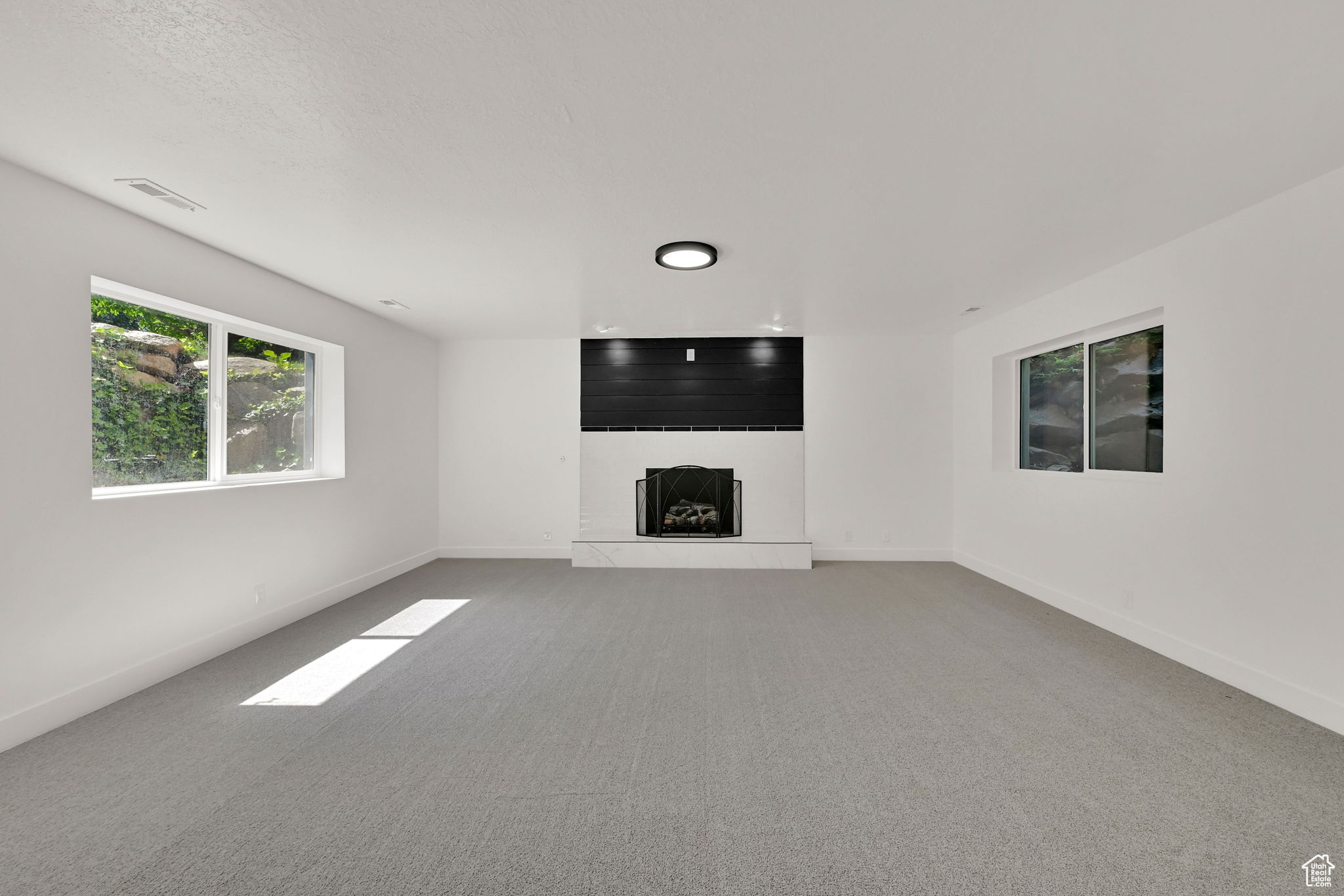 MOUNTAIN MEADOWS - Residential