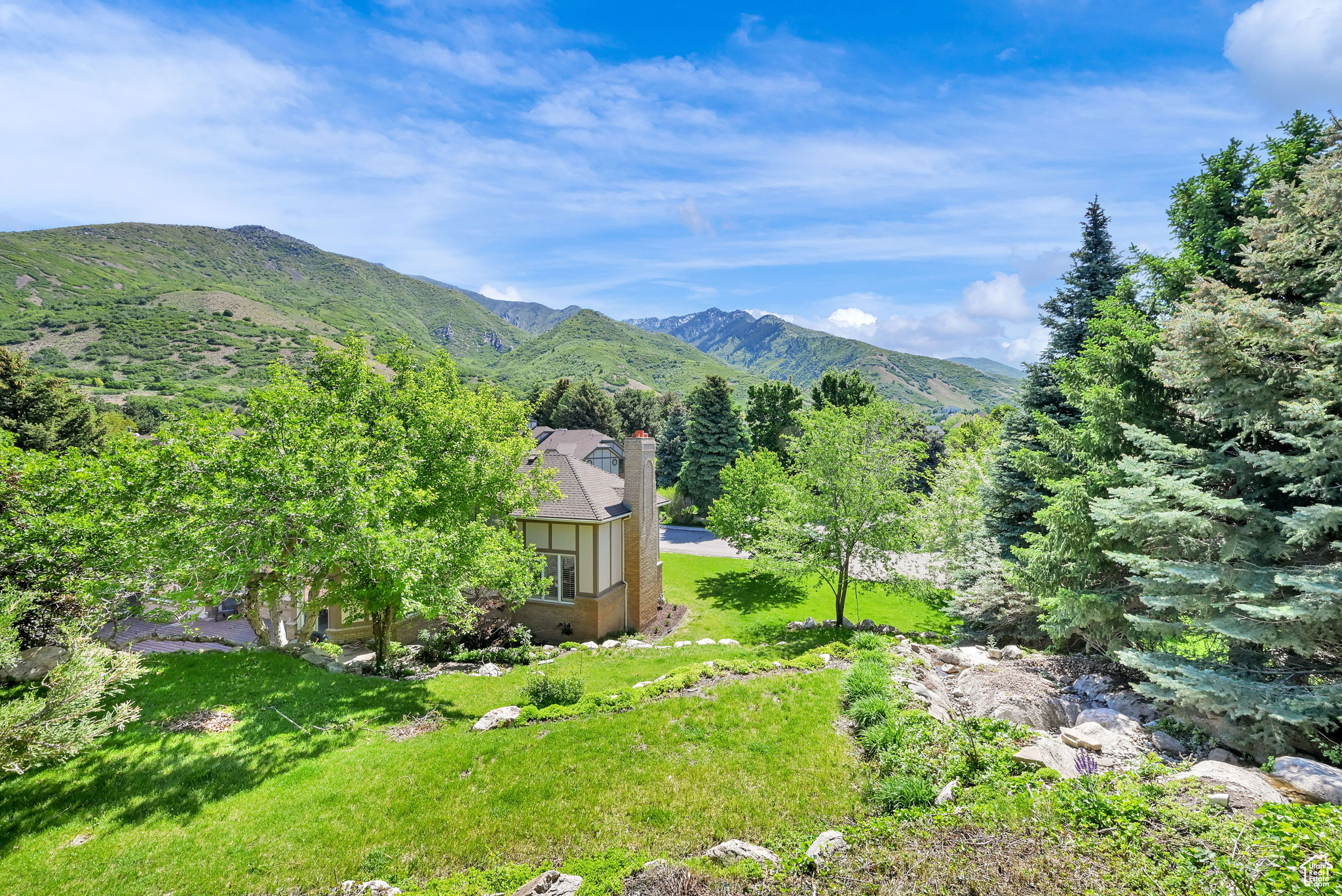 MOUNTAIN MEADOWS - Residential