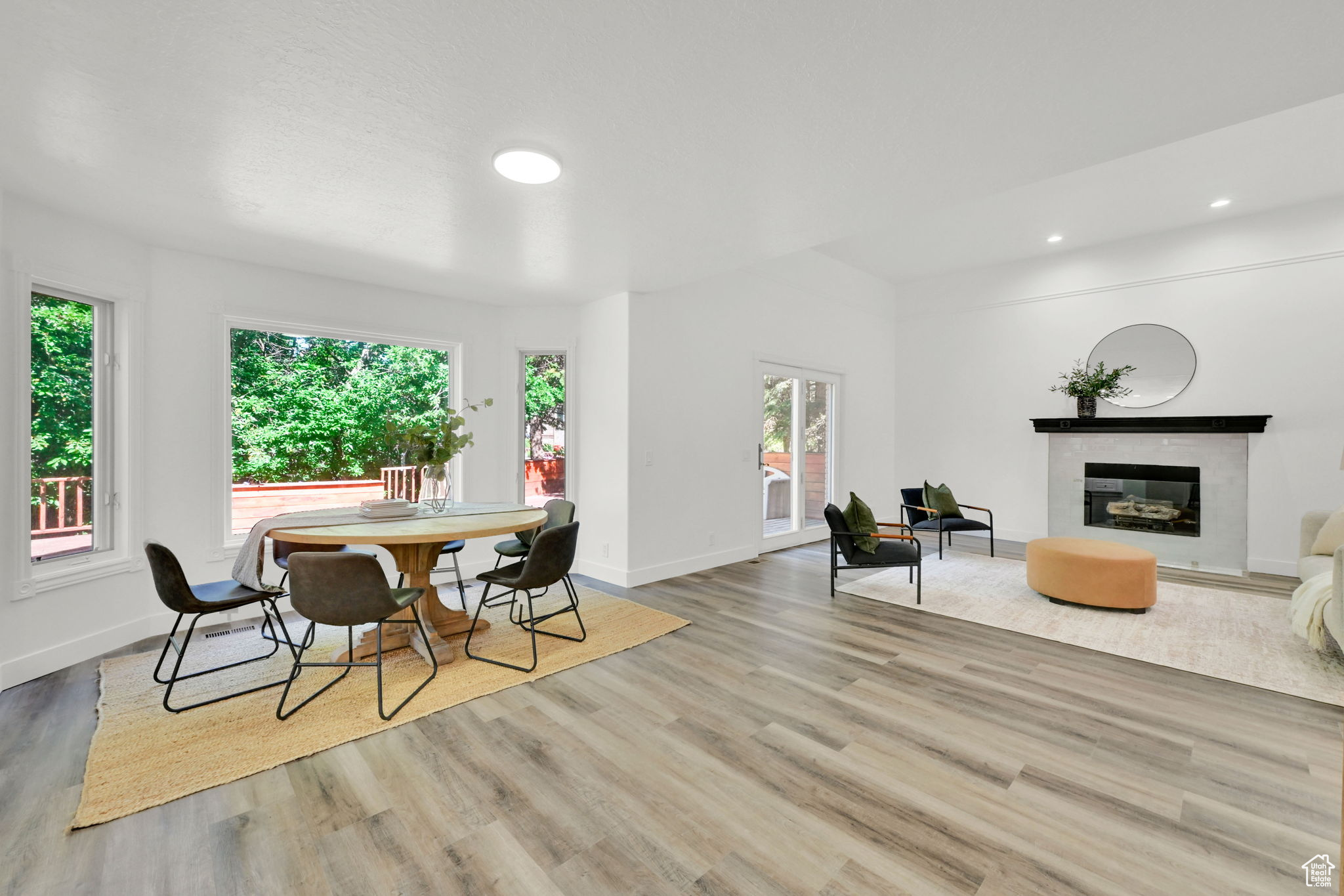 MOUNTAIN MEADOWS - Residential