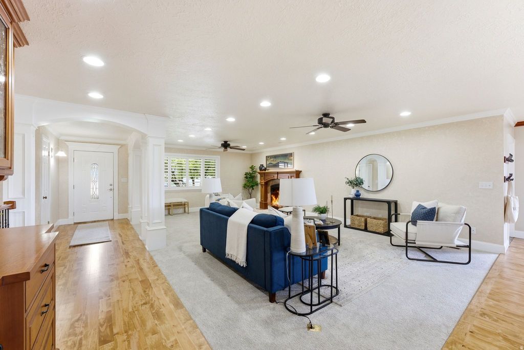 Photo of 11404 S HIGH MESA DR, Sandy, UT 84092 (MLS # 2148234)