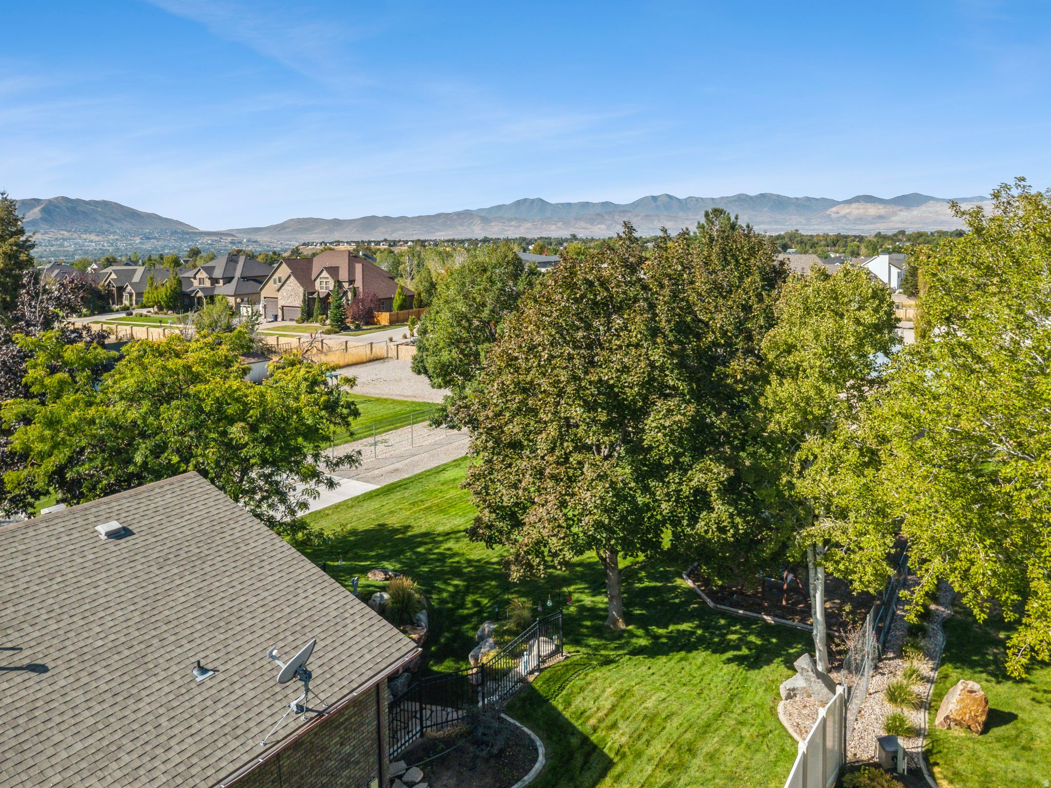 WILLOW CREEK MESA - Residential