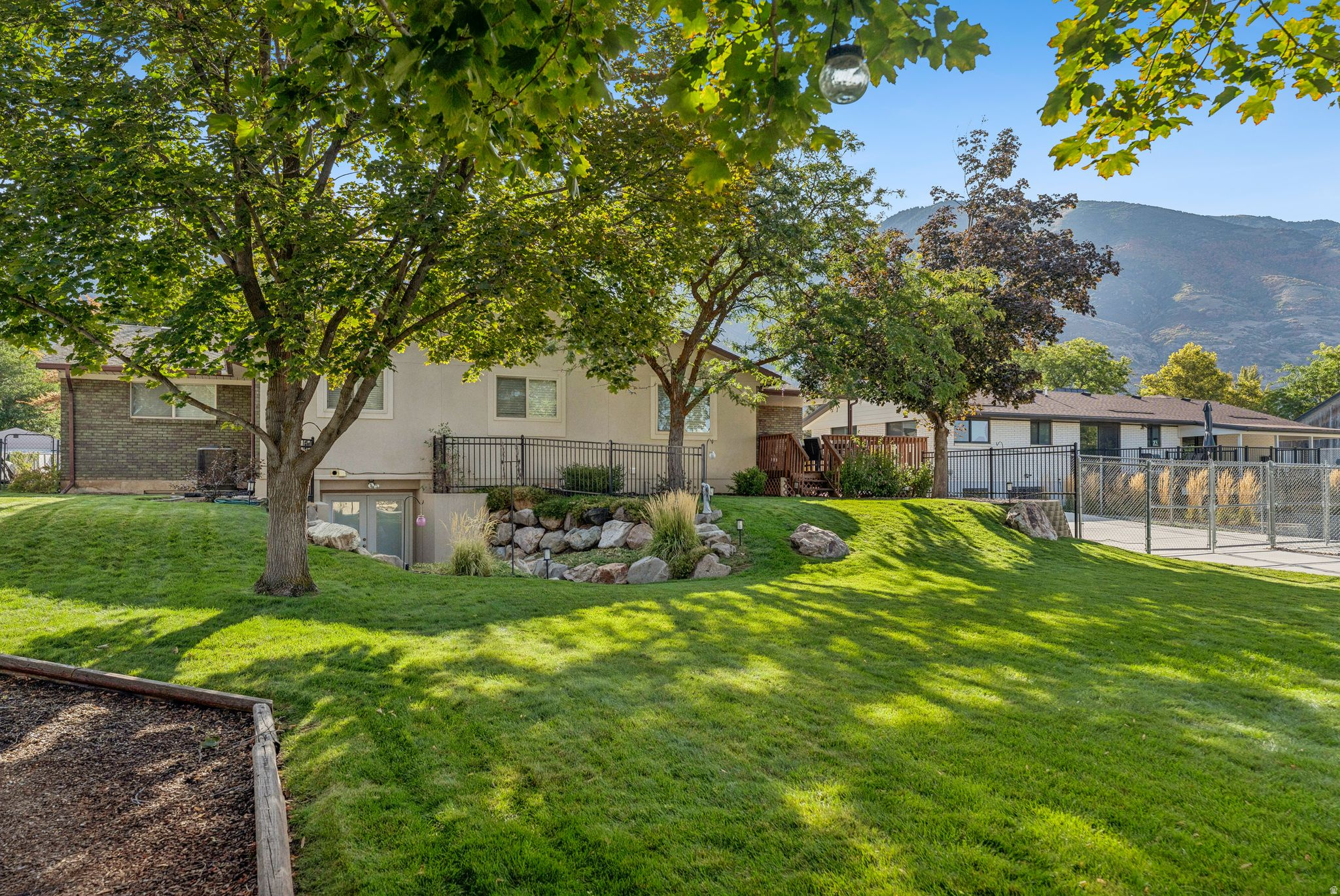 WILLOW CREEK MESA - Residential