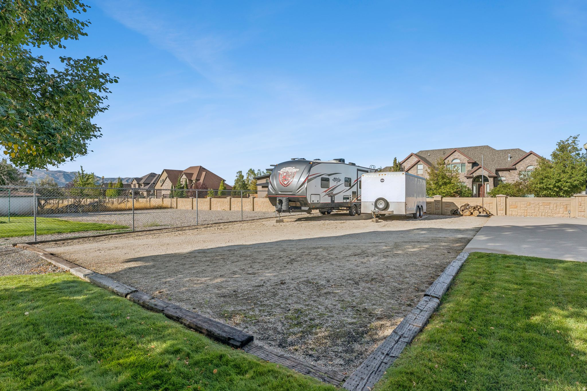 WILLOW CREEK MESA - Residential