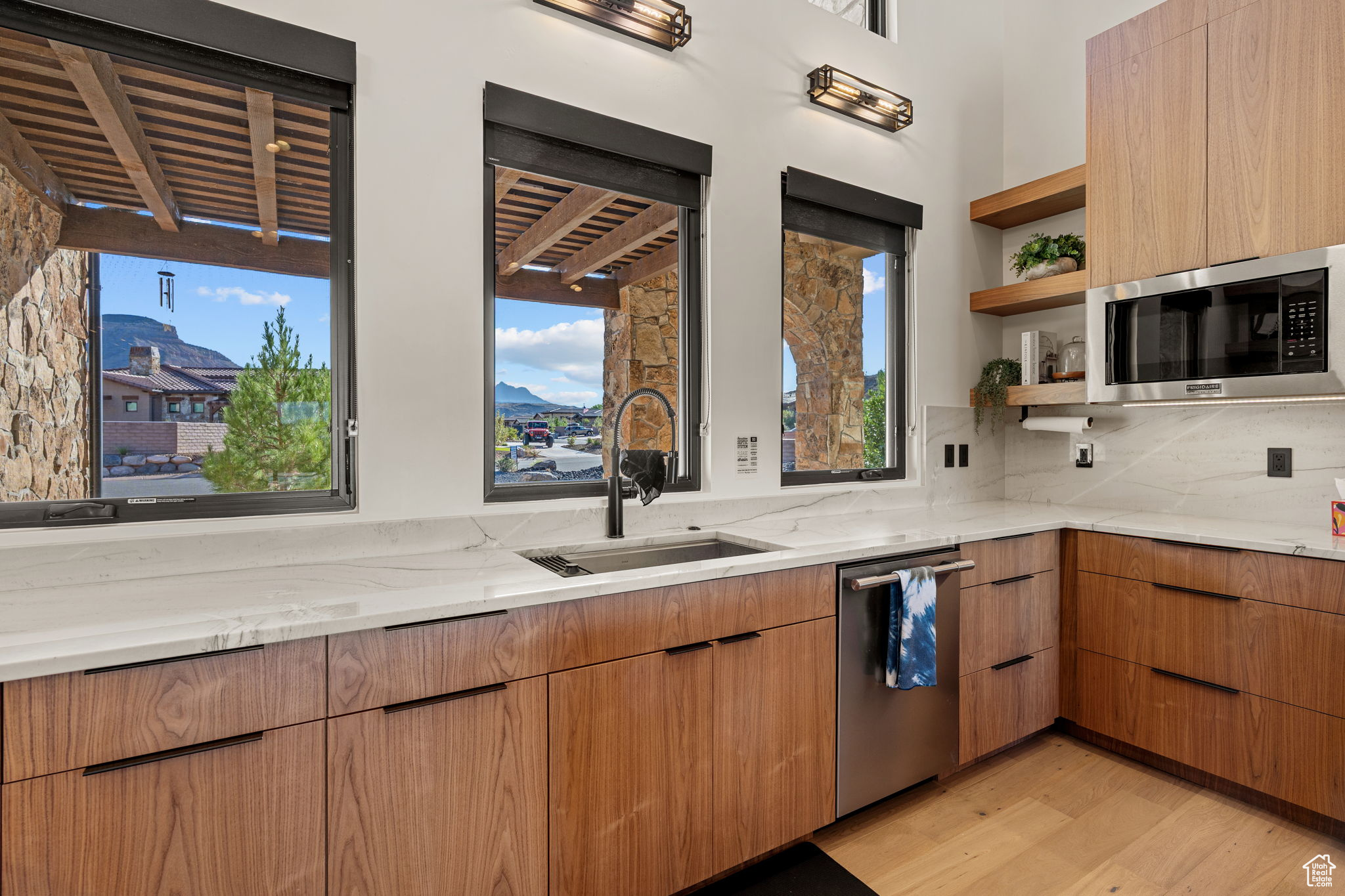 RIO DE SION - Residential