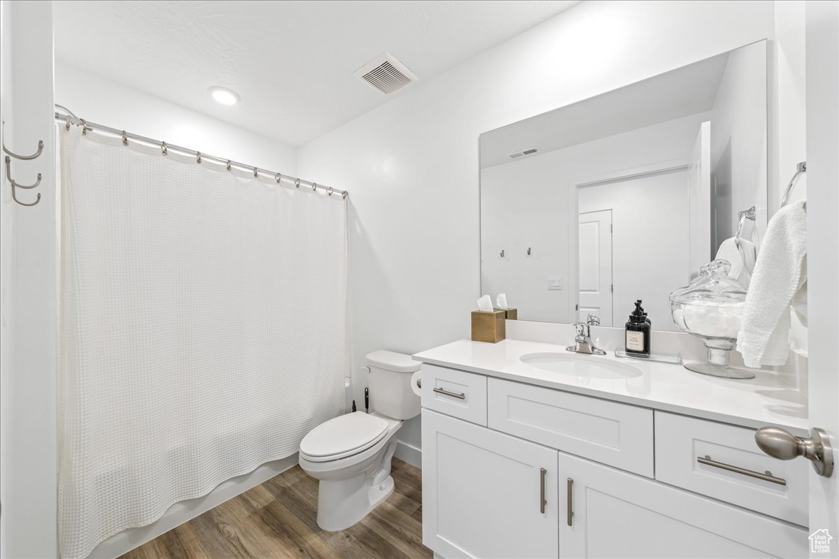 STARR SPRINGS AT LONG VALLEY 3 - Residential