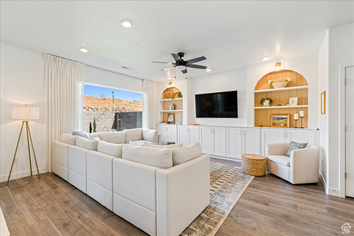 STARR SPRINGS AT LONG VALLEY 3 - Residential