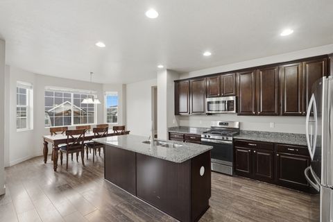 Tiny photo for 534 S 1350 W, Syracuse, UT 84075 (MLS # 2152668)